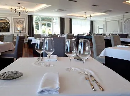 Hotel Silken Palacio Uribarren