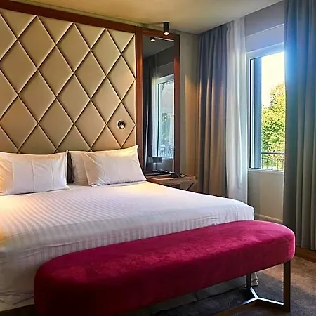 Silken Palacio Uribarren 3*