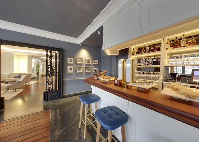 Silken Palacio Uribarren 3*