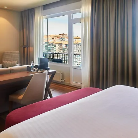 Silken Palacio Uribarren 3*