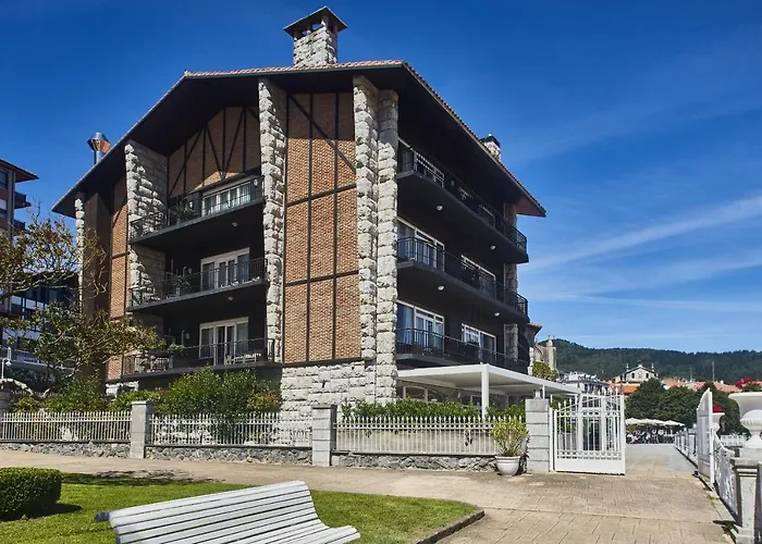 Silken Palacio Uribarren 3*