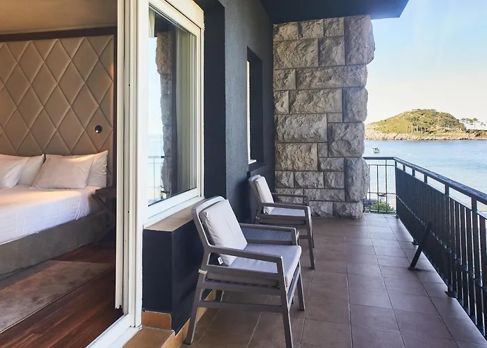 Silken Palacio Uribarren 3*