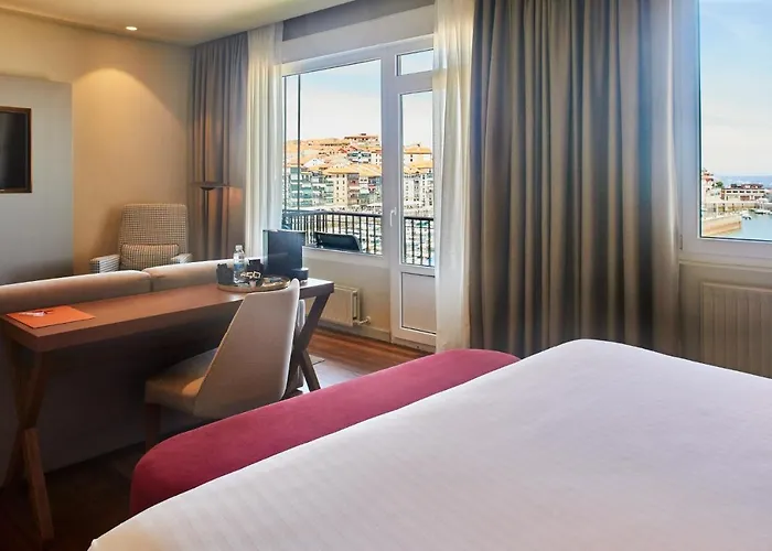 Silken Palacio Uribarren 3*