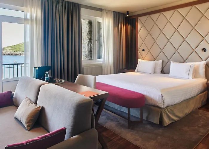 Hotell Silken Palacio Uribarren 3*