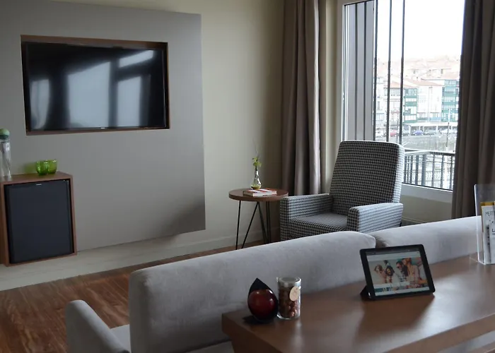 Silken Palacio Uribarren Hotell